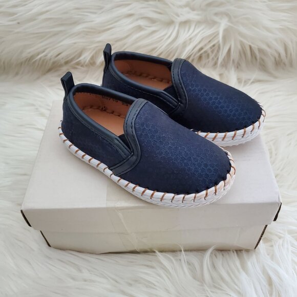 Cozy Cub Navy Blue Fashion Toddler Soft Sole Sports Shoes SZ 6.5 - Picture 3 of 10